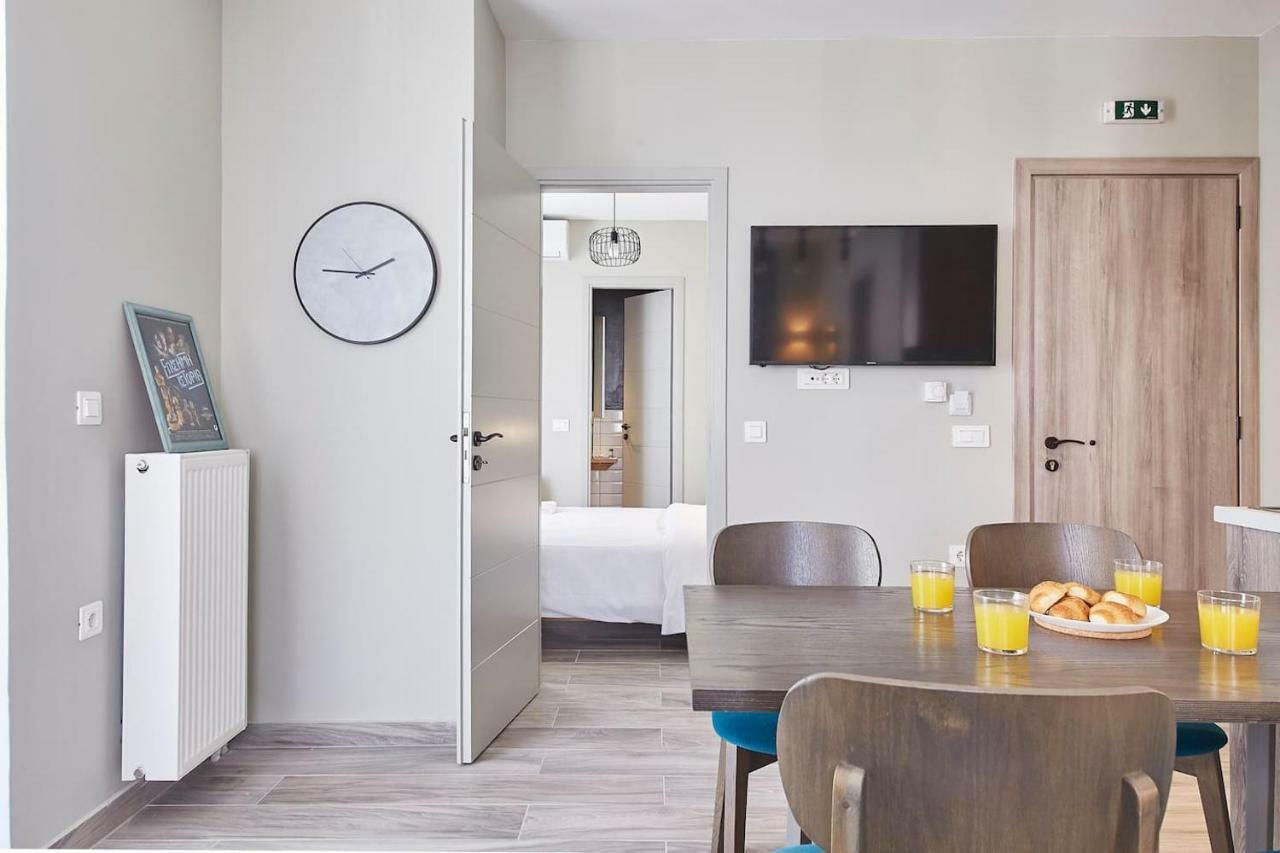 Spacious Suite W. Huge Balcony + Acropolis View Афіни Екстер'єр фото